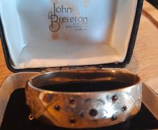 Vintage 1/10th 9ct Gold Hinged Bangle with Garnets - John Brereton Box 1977