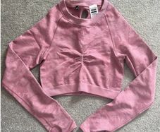 Gymshark pink camo sports top athleisure cute crop