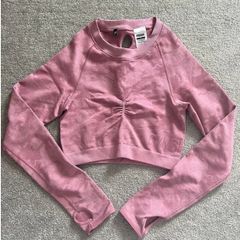 Gymshark pink camo sports top athleisure cute crop