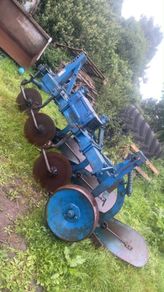 Fiskars 3 furrow plough