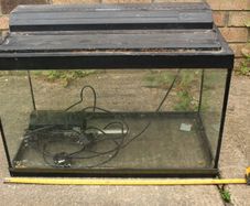 Marina 2ft Glass Fish Tank (Approx. 60L) with Hood & Untested Accessories