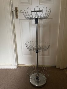 Shoe stand