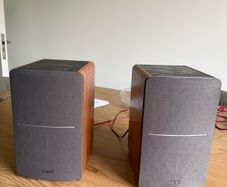 Edifier R1280T Powered Bookshelf Speakers 42W RMS Wooden Enclosure
