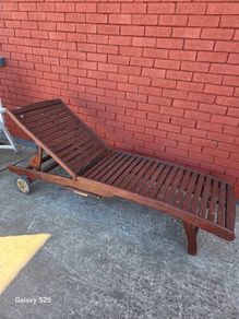 Teak sun lounger
