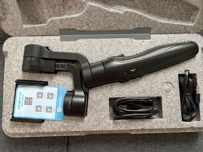 FeiyuTech Vimble 2S Smartphone Gimbal,hardly used, with case