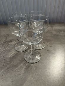 wine glasses