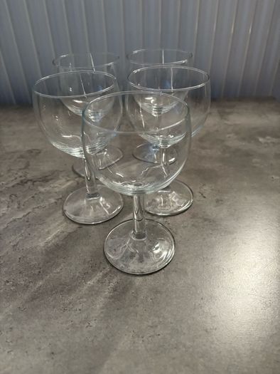 wine glasses