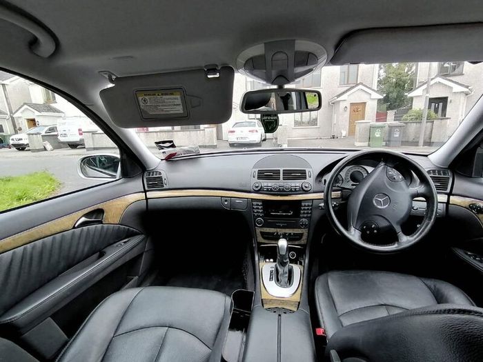 Mercedes-Benz E-Class 2006 full nct