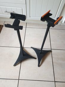 speaker stands