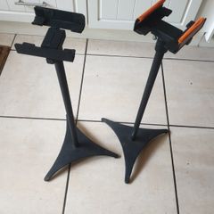 speaker stands