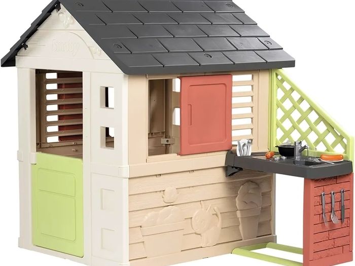 LIFE NATURE PLAYHOUSE + KITCHEN PLAYHOUSE. Indoor/outdoor sustainable play with 51% recycled material