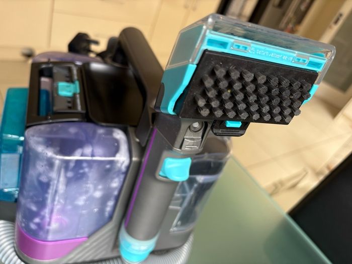 Shark stain striker pro
