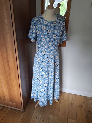 Stunning Marc Angelo New Daisy Tea Dress 10