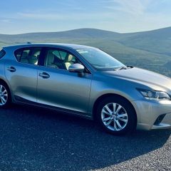 Lexus CT200h