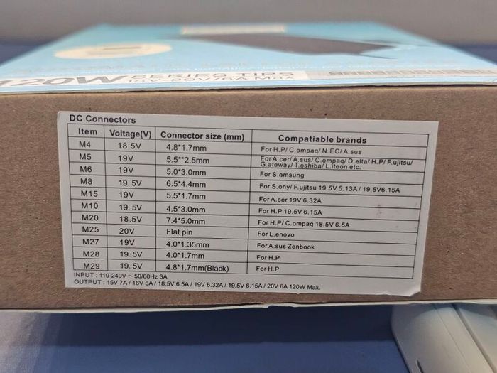 120W (MTK TA0325) Automatic Universal Laptop Charging Adapter, include 11pcs "M"series tips, Input: 110-240V 50Hz/60Hz 3A, Output: 15V-20V/6A 120W Max.