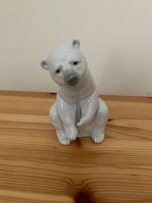 Lladro polar bear