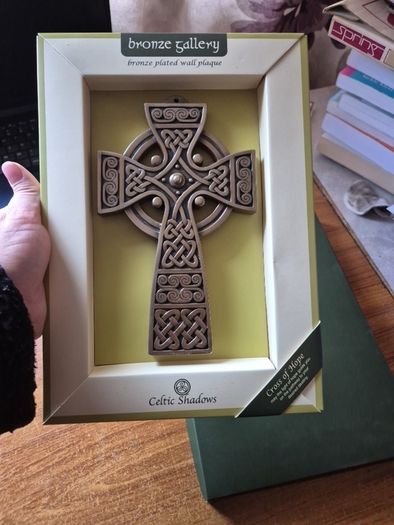 Royal Tara Irish Cross of Hope Gift Set