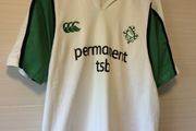 Ireland Rugby Jersey. Super Rare Alternate Jersey From Triple Crown Winning Year 2006. Official Canterbury Jersey From The Time. Not A Modern Remake.