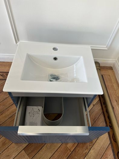 Wall mounted vanity unit