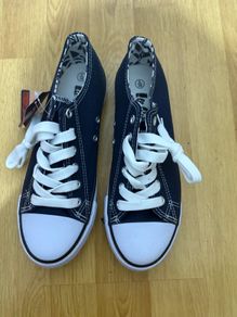 lee cooper canvas trainers