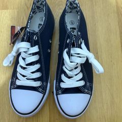 lee cooper canvas trainers