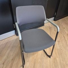 6 Steelcase  chairs Mint condition (like new)