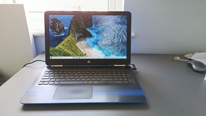 Hp pavilion 15 au-183sa