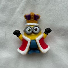 Minions Rise of Gru King Bob Crown Figure McDonalds Despicable Me Used Please look at the pictutres