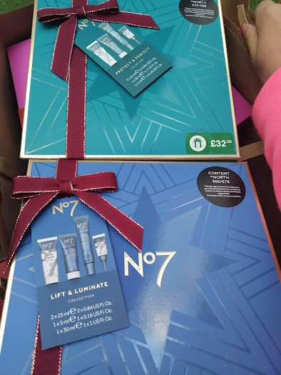 no7 skincare set