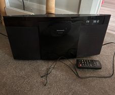 Panasonic SC-HC297 compact stereo system