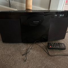 Panasonic SC-HC297 compact stereo system