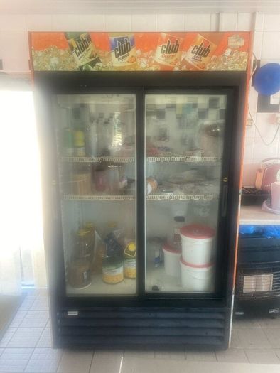 Free standing fridge