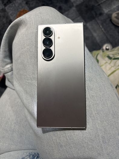 phone Samsung galaxy fold 7