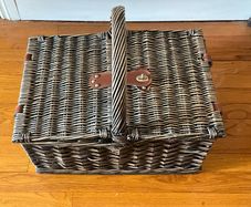 Wicker Picnic Basket for 4