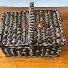 Wicker Picnic Basket for 4