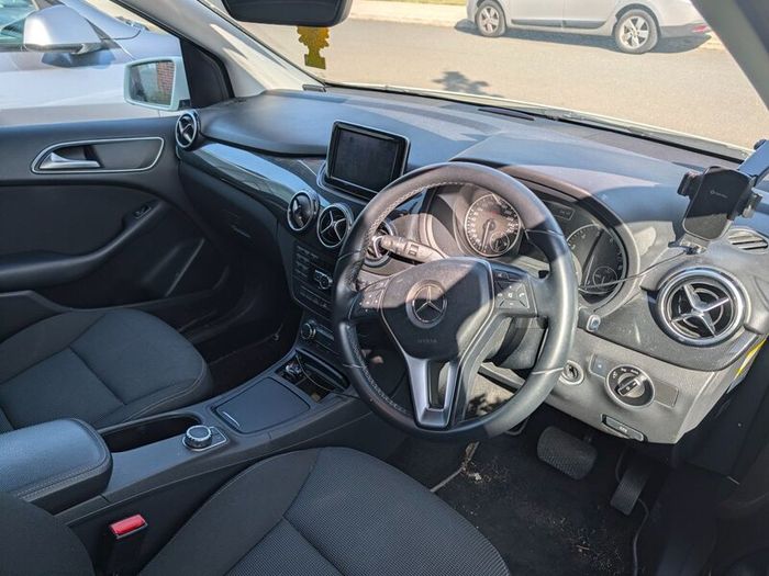 Mercedes-Benz B-Class 2012