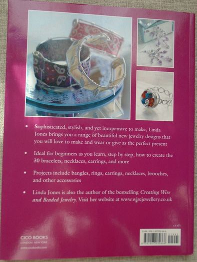 Jewellery making book, Linda Jones, Craft book, Bead and wire jewellery designs, Non fiction
