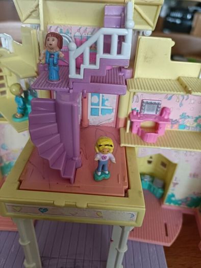 Polly pockets bundle