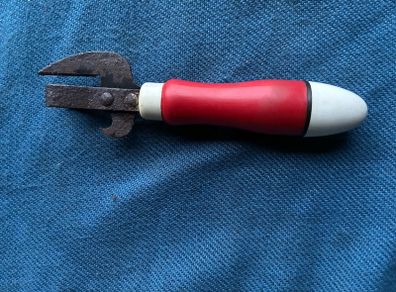 Retro tin opener