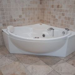 Jacuzzi Corner Whirlpool Bath 1500 x 1500. Spa Bath