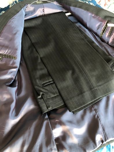 QIICK SALE----2 piece suit Daniel Grahame 42R