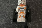 LEGO Star Wars 212th clone trooper with blaster