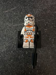LEGO Star Wars 212th clone trooper with blaster