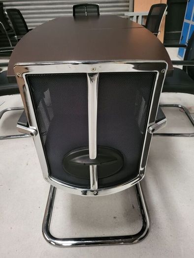 2.7m x 1.2m Boardroom Table & Chairs.