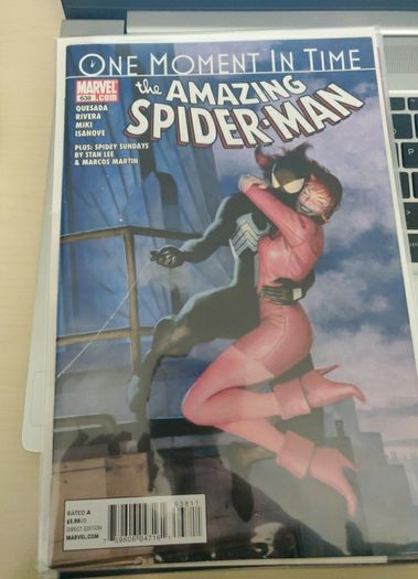 Amazing Spiderman comics x 8