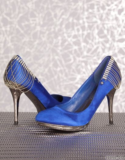 chain high heels