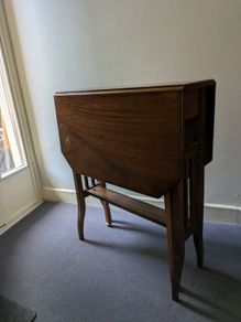 Small antique Sutherland Table