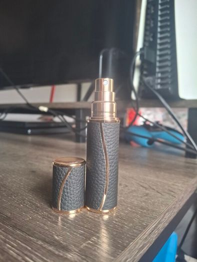Infurture Brand New Luxury Refillable Perfume Atomizer  Gift Boxed Black Leather & Rose Gold