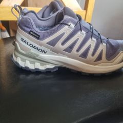 salomon trainers