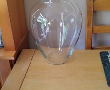 Glass vase